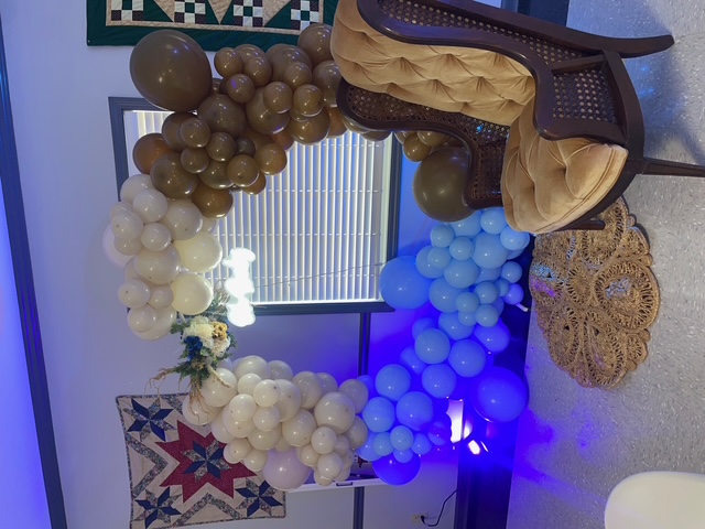 Baby shower balloon arch and chair