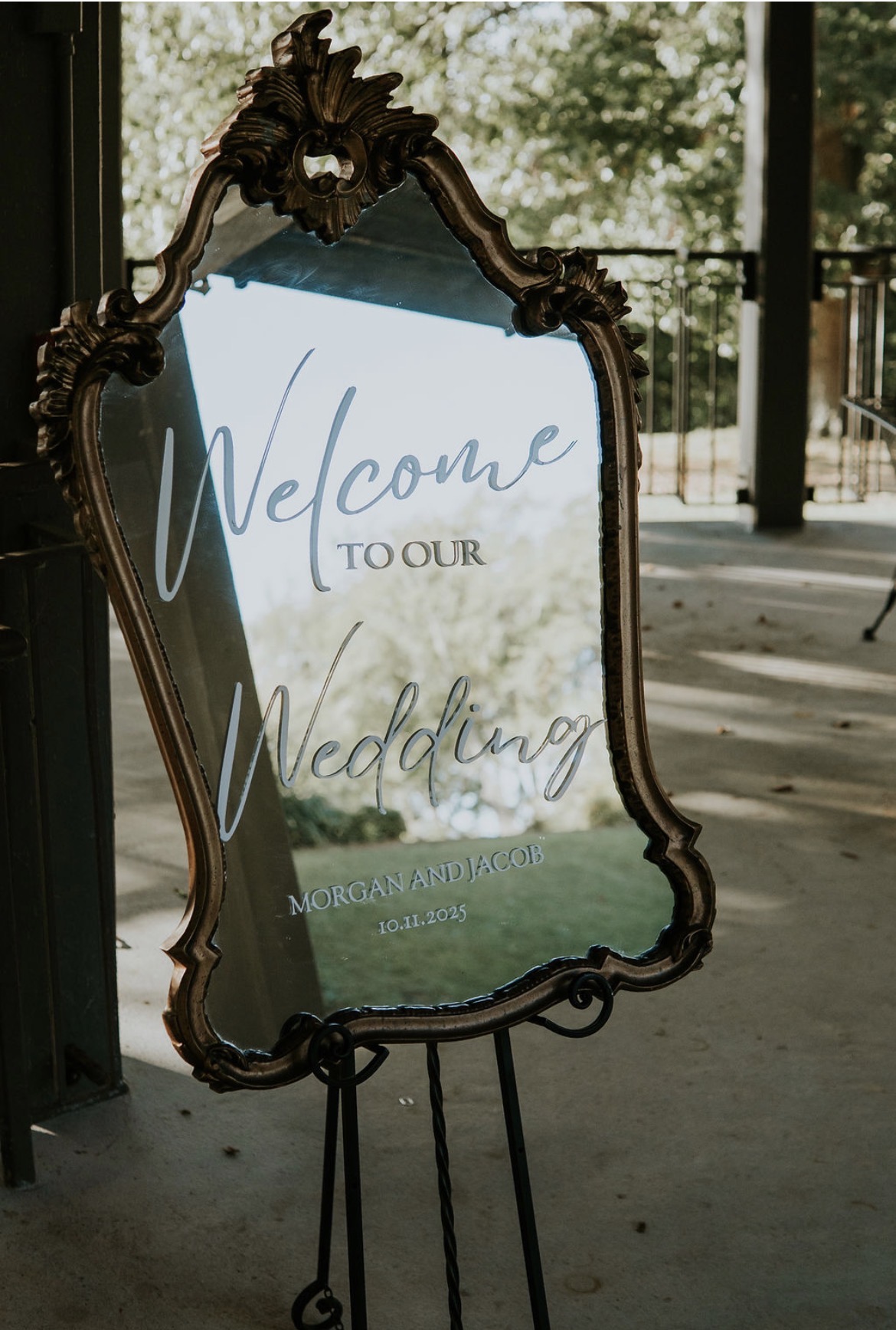 Wedding welcome mirror